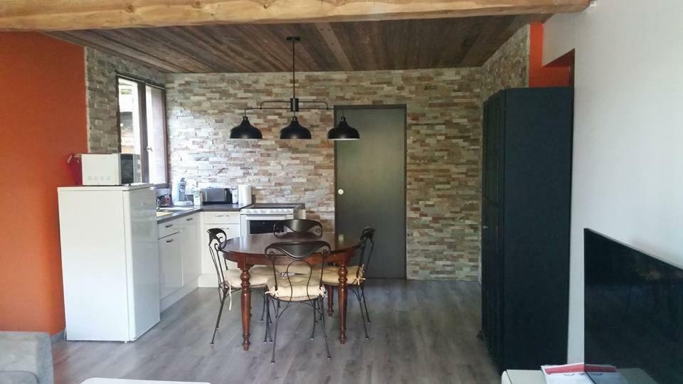 Au Paradis Des Grillons *