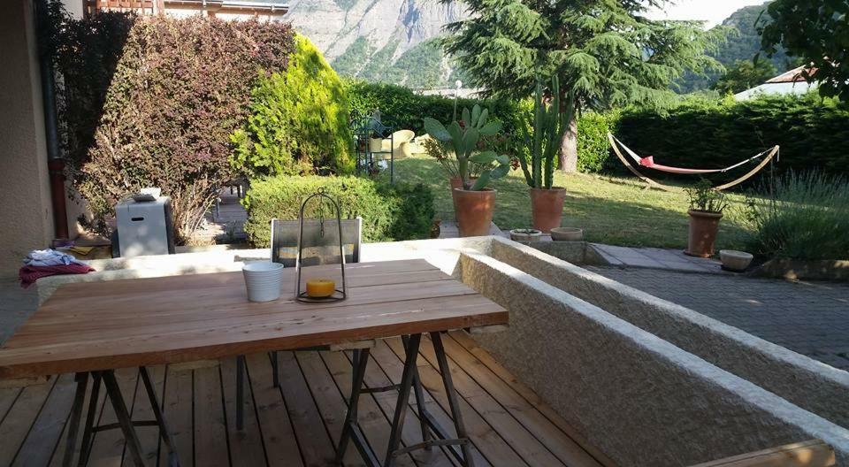 Au Paradis Des Grillons * Espinasses