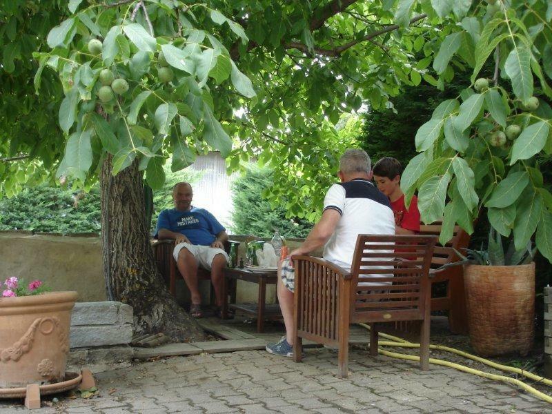 Au Paradis Des Grillons Holiday home