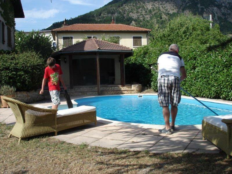 Au Paradis Des Grillons